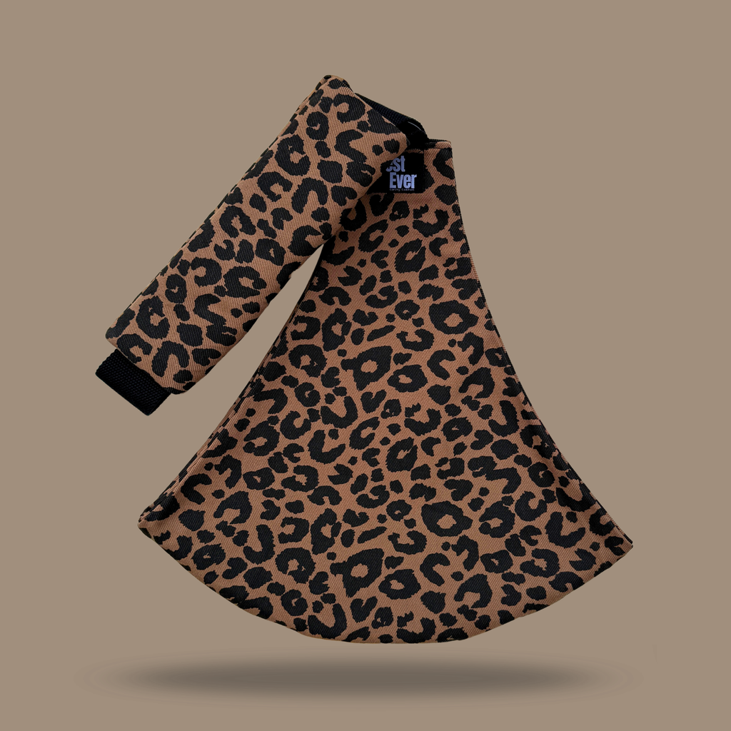 Leopard toddler hip carrier view - lightweight baby carrier