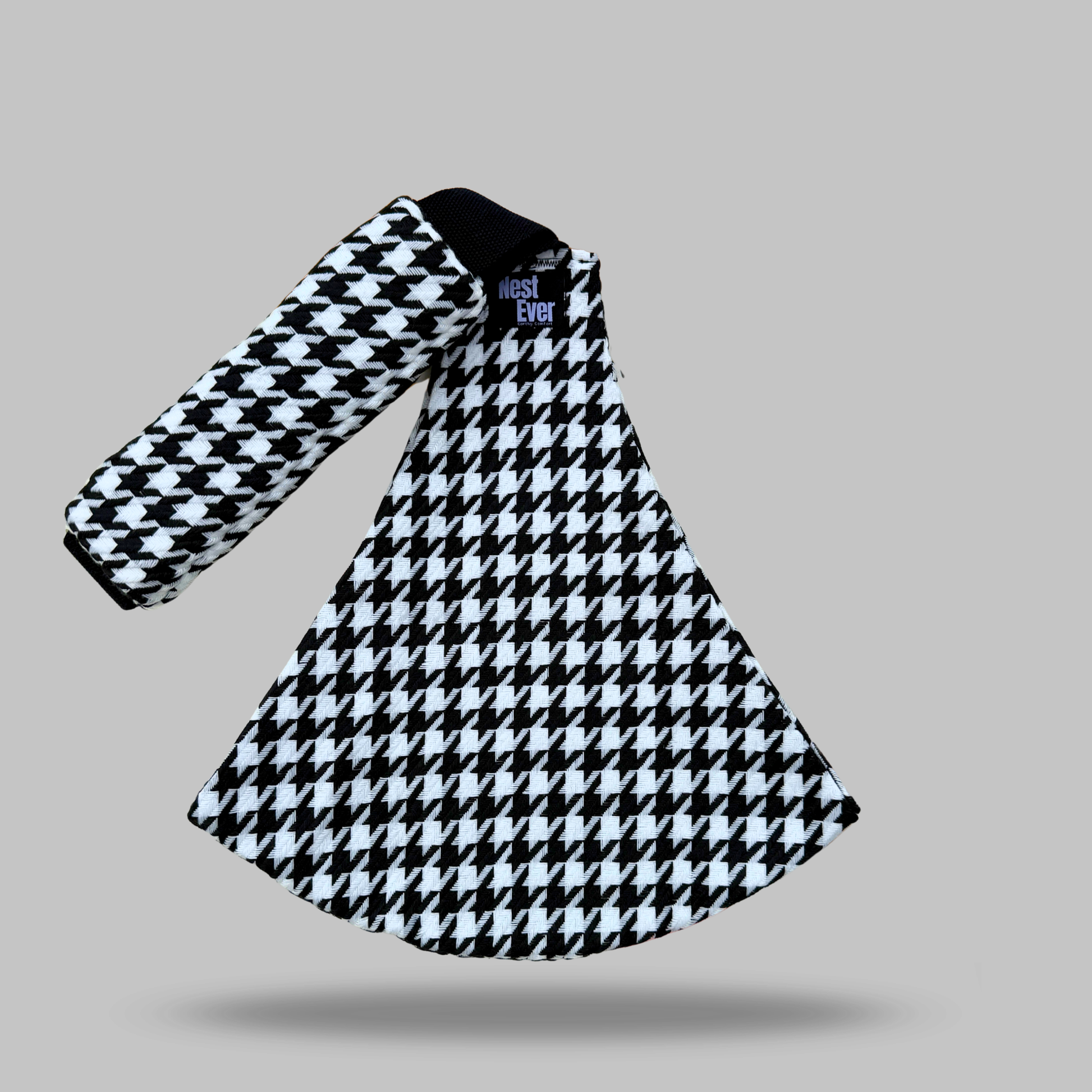 Houndstooth toddler hip carrier view - lightweight baby carrier