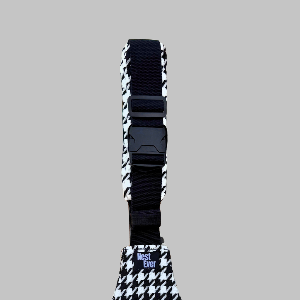 Houndstooth toddler hip carrier view - lightweight baby carrier