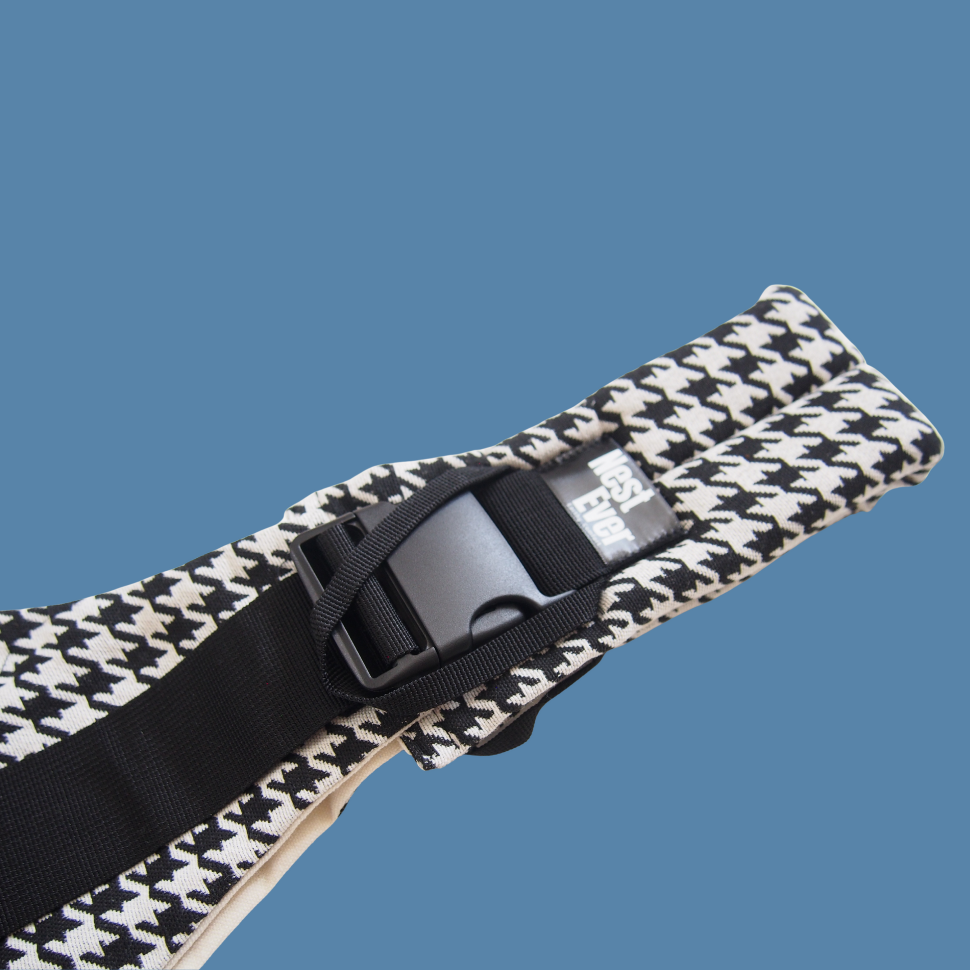 Houndstooth Carrier